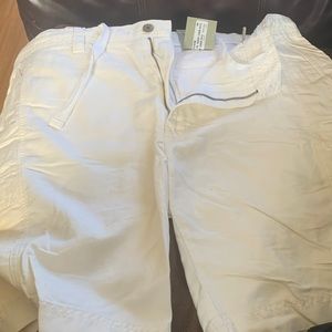 NWT mens cream cargo shorts